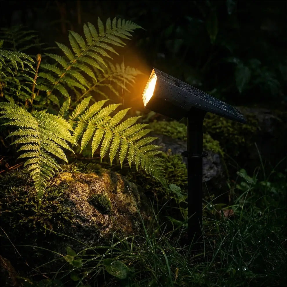 Luma – Spot Solaire de Jardin